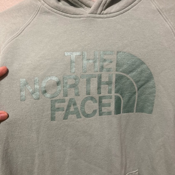 The North Face Women’s Mint Green Graphic Hoodie Size Medium - Picture 2 of 9